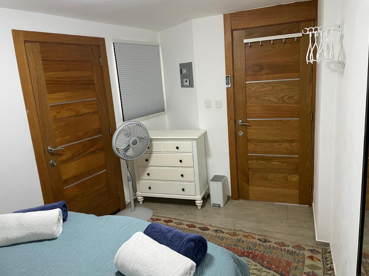 Kite Beach Oceanfront 1St Row Two Bedrooms And Patio 카바레테 외부 사진